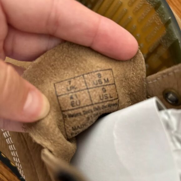 Dr. Doc Martens 1460 Savannah Tan Tumbled Nubuck Suede Boots Womens 9 Mens 8 - Picture 5 of 6